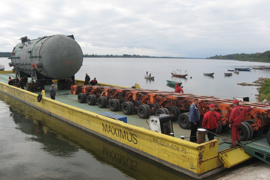 Transport separatorów o łącznej wadze 205 tony z Płocka do LOTOS Gdańsk