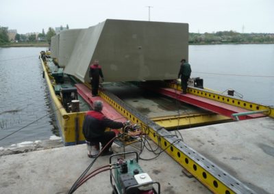 2 Kort nozzles with the total weight of 172 T; transport by pontoon from Gdańsk, loading on a ship