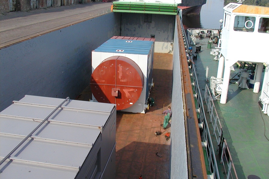 Transport generatora o wadze 220 ton do zielonogórskiej elektrociepłowni
